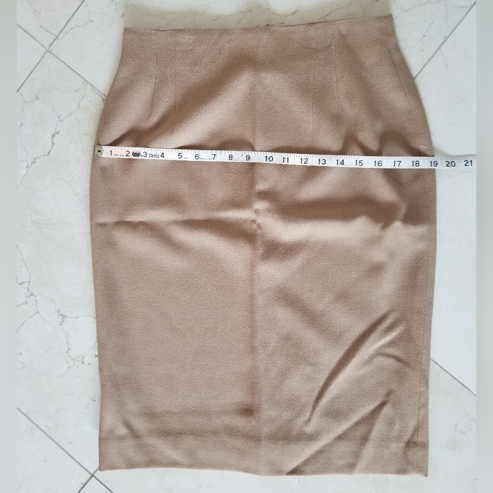 Vintage Rarely Worn Rena Rowan For Saville Taupe Crepe 100% Wool Skirt. Size 10